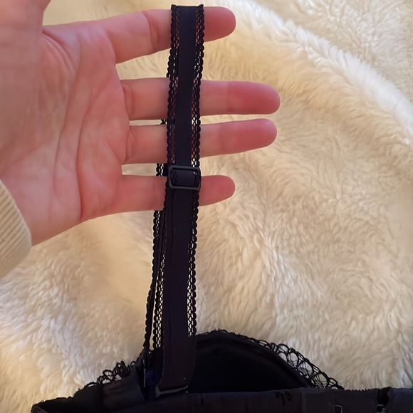 NWOT Simone Perele bustier. Never been worn. Size 1 which is a small. 32-34 A-C - Picture 5 of 8